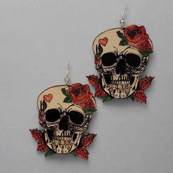 Large Skull With a Rose and Heart Earrings - Picture 1 of 6